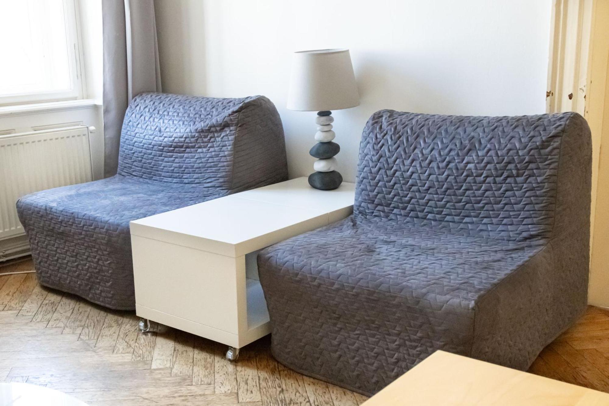 Apartments In Mala Strana - 10 Minutes From Charles Bridge Прага Екстериор снимка