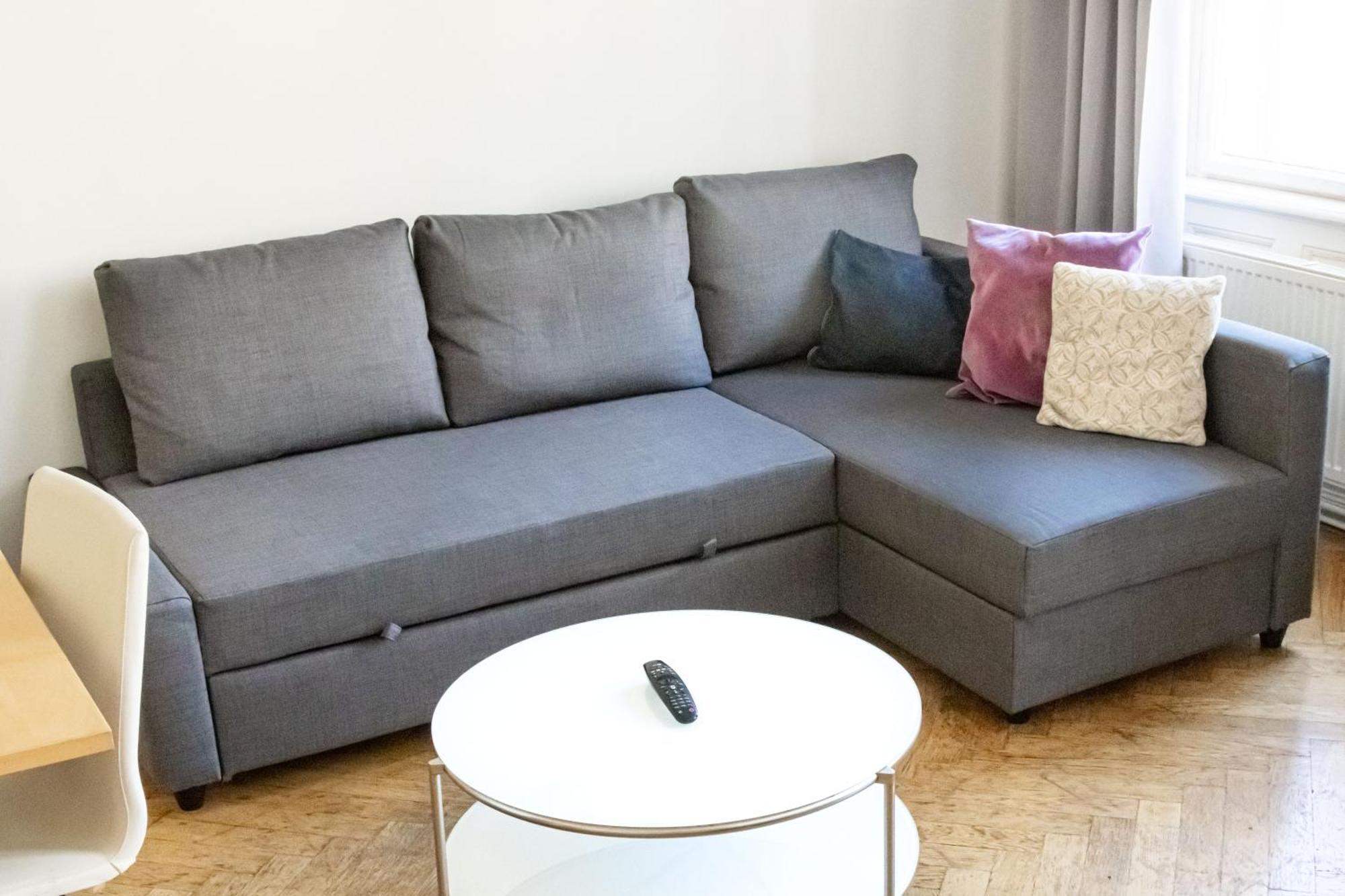 Apartments In Mala Strana - 10 Minutes From Charles Bridge Прага Екстериор снимка